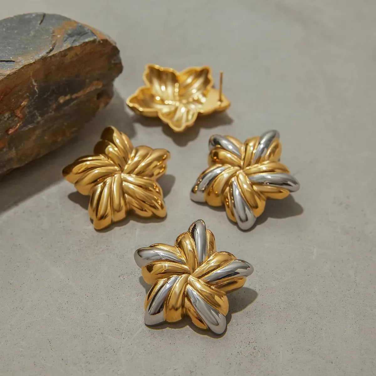 [Raffine]Thymes Gold Star Earrings