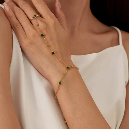 [Raffine]Gladys Emerald Heart Hand Chain