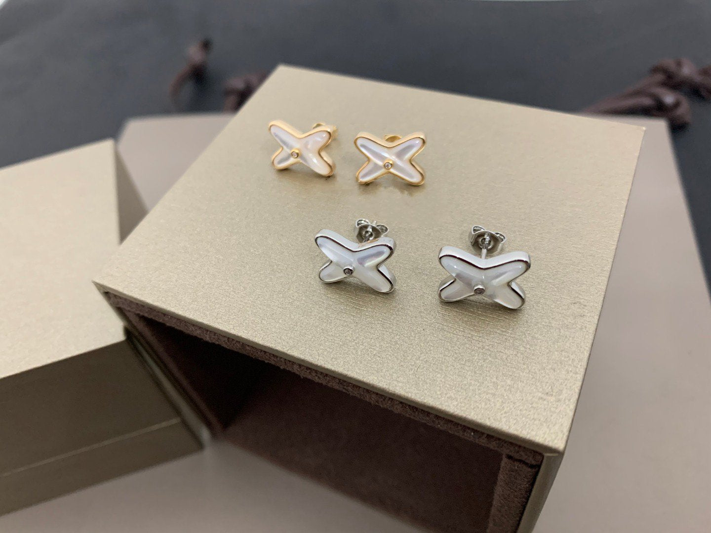 [Raffine]JEUX DE WHITE MOP SILVER DIAMOND EARRINGS