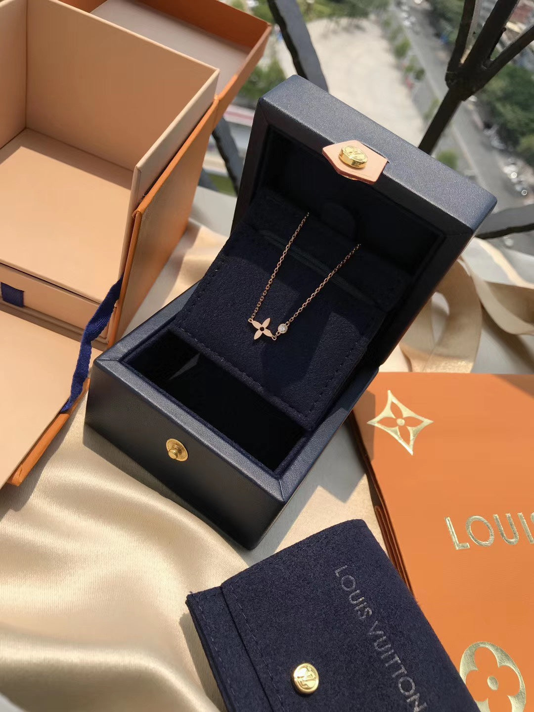 [Raffine]BLOSSOM PENDANT PINK GOLD AND DIAMOND
