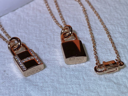 [Raffine]HM ADVANCED NICHE LOCK HEAD NECKLACE DIAMONDS