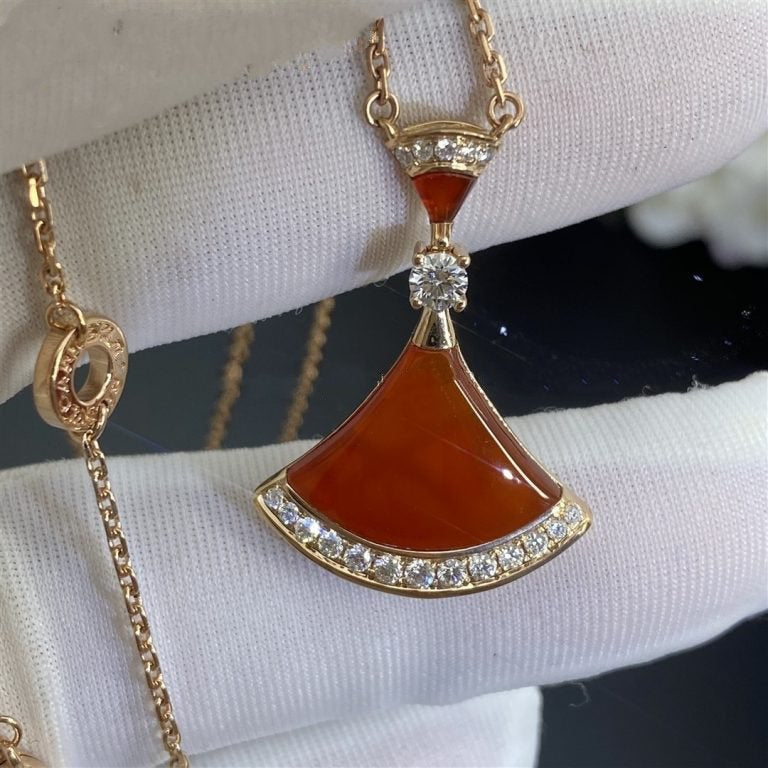 [Raffine] COLLAR DE ENSUEÑO CORNALINA DIAMANTE