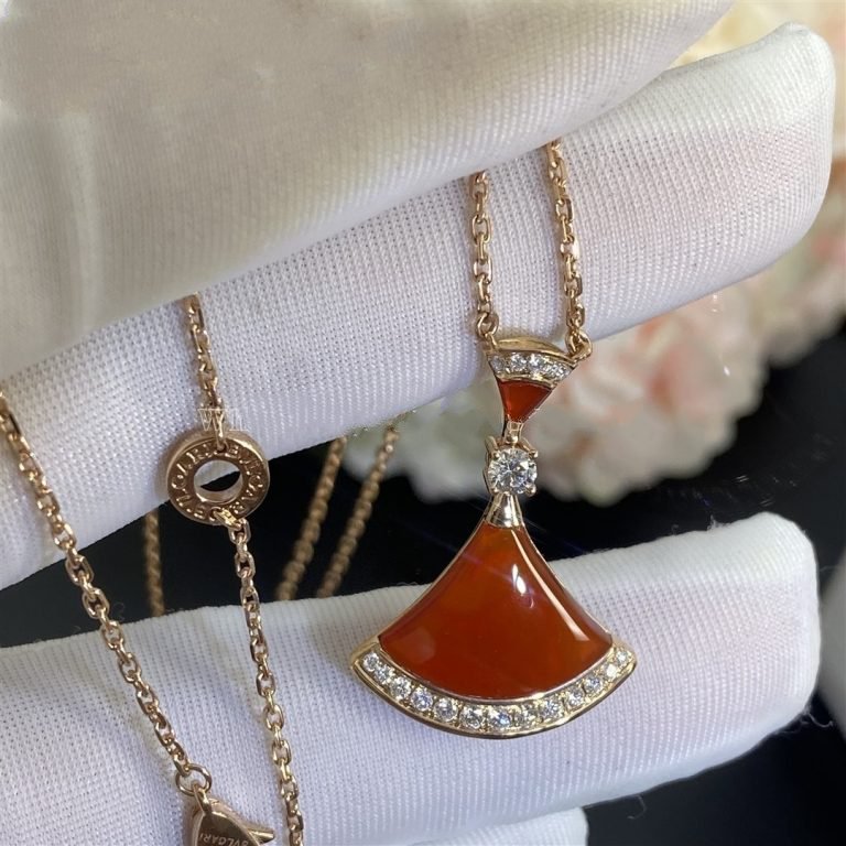 [Raffine] COLLAR DE ENSUEÑO CORNALINA DIAMANTE