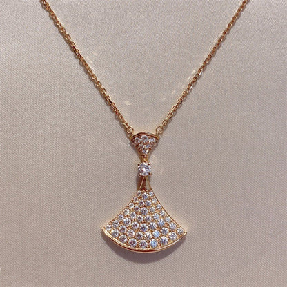 [Raffine] COLLAR DE ENSUEÑO EN ORO ROSA CON DIAMANTES
