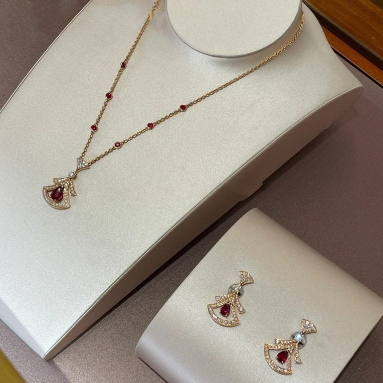 [Raffine] COLLAR DE ENSUEÑO CORNALINA DIAMANTE ORO ROSA