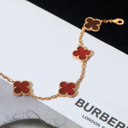 [Raffine]Pulsera de ágata roja con cinco motivos de trébol 