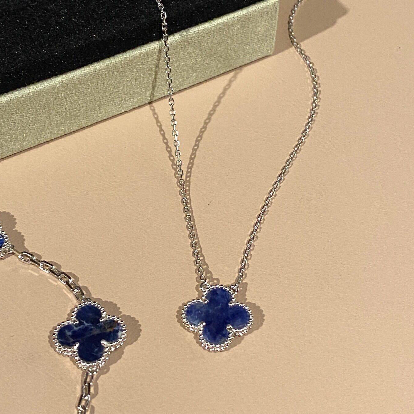[Raffine] COLLAR DE TRÉBOL DE 15 MM DE PIETERSITA PLATA