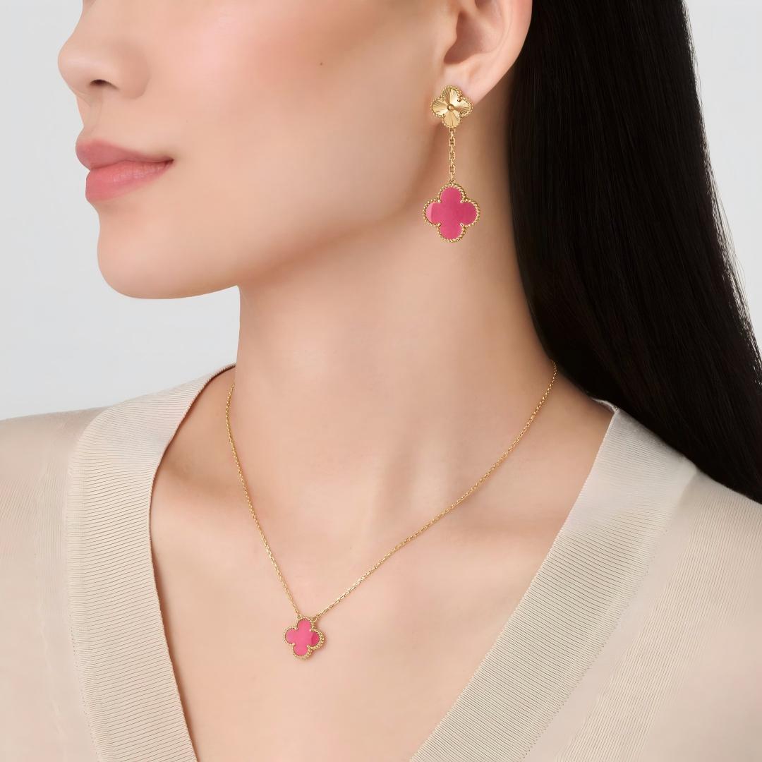 [Raffine]NEW CLOVER 2 MOTIF PINK ENAMEL EARRINGS