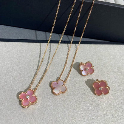 [Raffine] COLLAR DE TRÉBOL CON DIAMANTES ROSA DE 15 MM