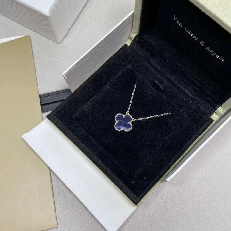 [Raffine] COLLAR DE TRÉBOL DE 15 MM DE PIETERSITA PLATA