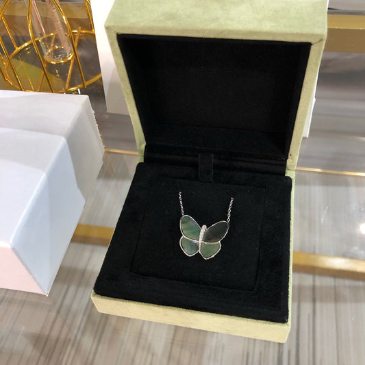 [Raffine] COLLAR GRANDE DE MARIPOSA CON DIAMANTE EN PLATA