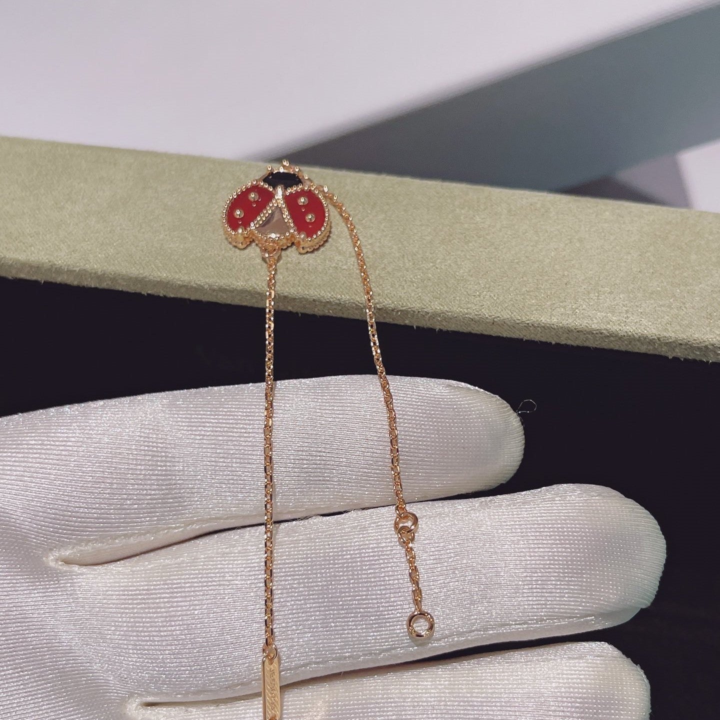 [Raffine]LUCKY SPRING 1 MOTIF PINK GOLD BRACELET