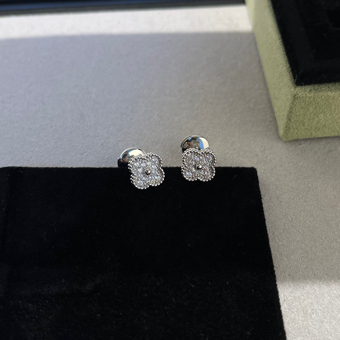 [Raffine]CLOVER MINI DIAMOND STUD EARRINGS