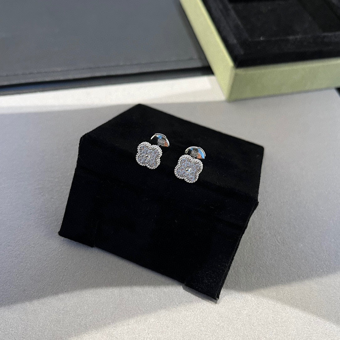 [Raffine]CLOVER MINI DIAMOND STUD EARRINGS