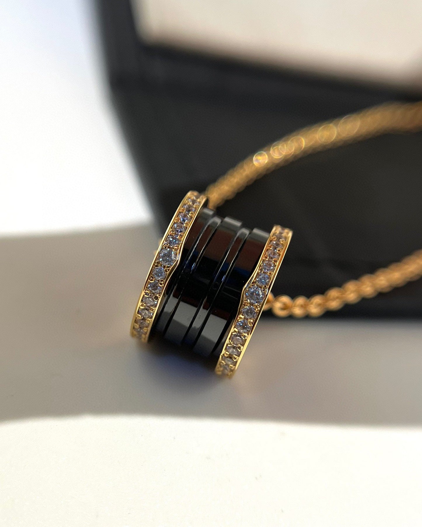 [Raffine]ZERO 1 BLACK CERAMIC DIAMOND PINK GOLD NECKLACE